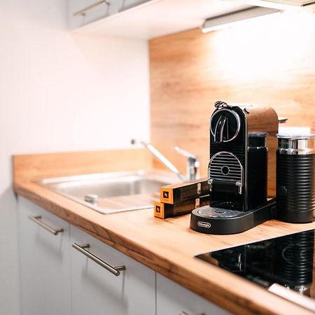Zentrahome - Zentral Outlet Business Smarttv Balkon Metzingen  Zewnętrze zdjęcie