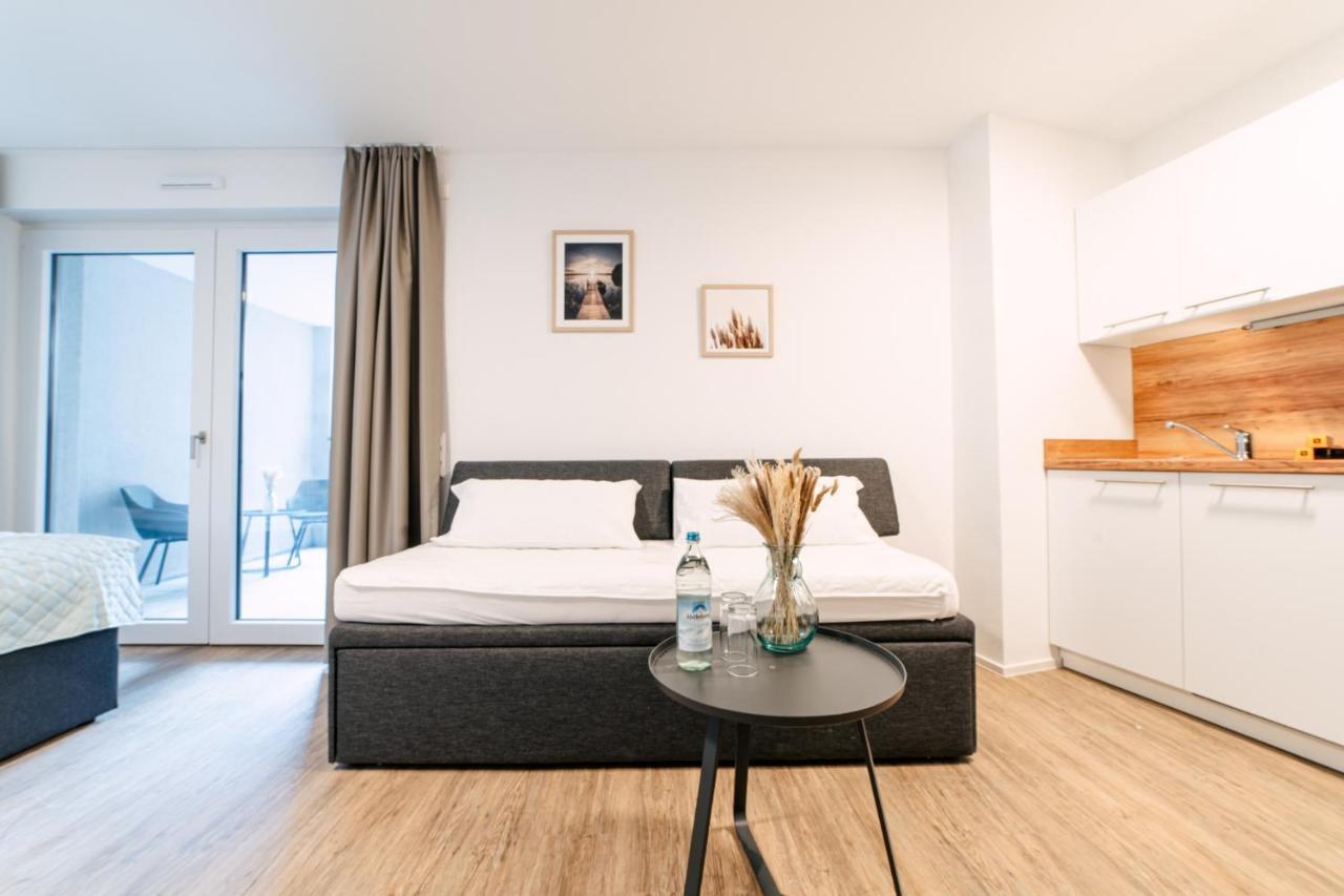 Zentrahome - Zentral Outlet Business Smarttv Balkon Metzingen  Zewnętrze zdjęcie